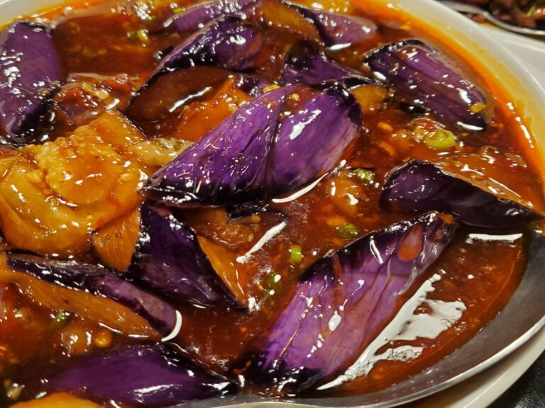 Chengdu Taste - eggplant with garlic sauce